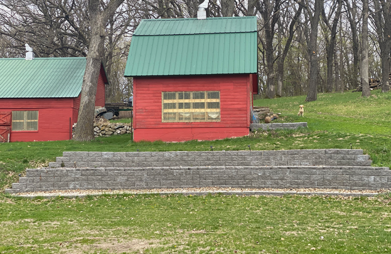 RETAINING WALL